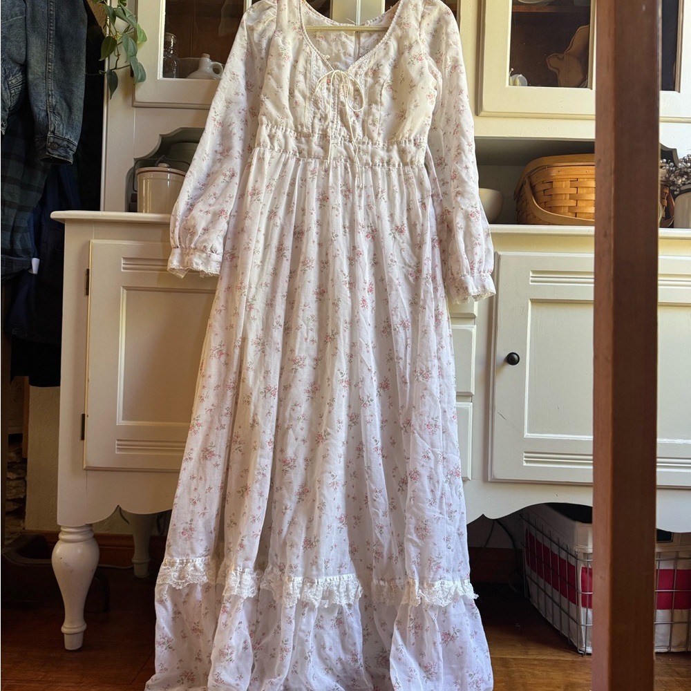 Vintage Gunne Sax White and Pink Floral Maxi Dress Sz 9